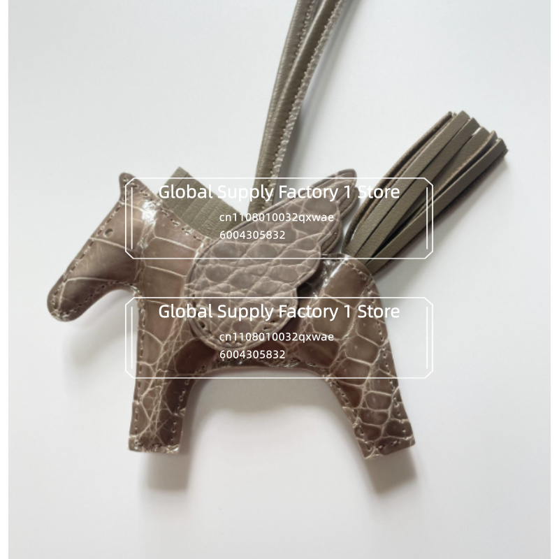 จี้ห้อยกระเป๋าหนังลายจระเข้ สำ - Car Accessories For Women บทวิจารณ์และราคา